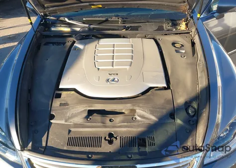 2017 Lexus Ls 460 z USA, uszkodzony, nr VIN JTHCL5EF2H5029169